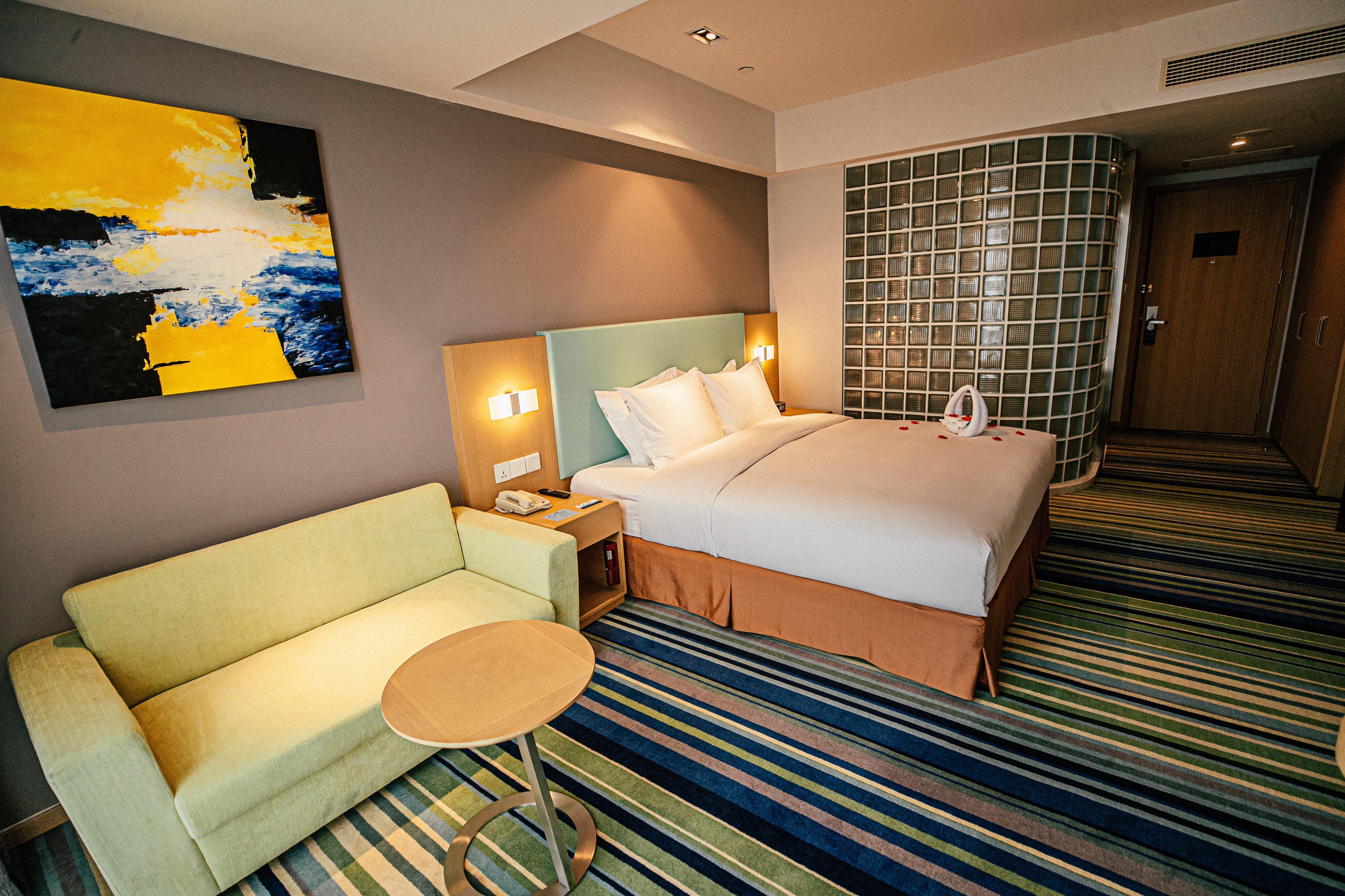 Holiday Inn Express Yingkou Onelong Plaza By Ihg Gaizhou Exterior photo